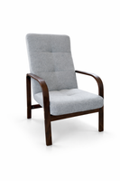 Fotel Nordic Comfort wypoczynkowy salon drewno orzech materiał szary