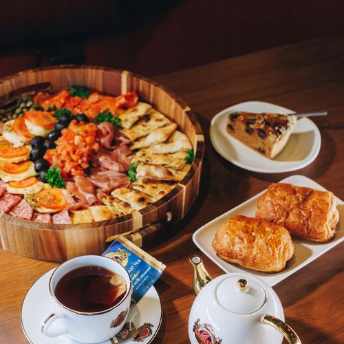 Basilur BREAKFAST EUROPE zestaw herbat 4 SMAKI na PREZENT puszka - 32 szt. na Arena.pl