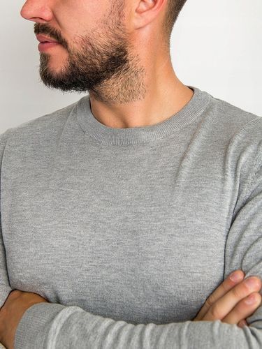 Sweter Męski z Wiskozą Pullover Dopasowany Gładki Okrągły Dekolt na Arena.pl