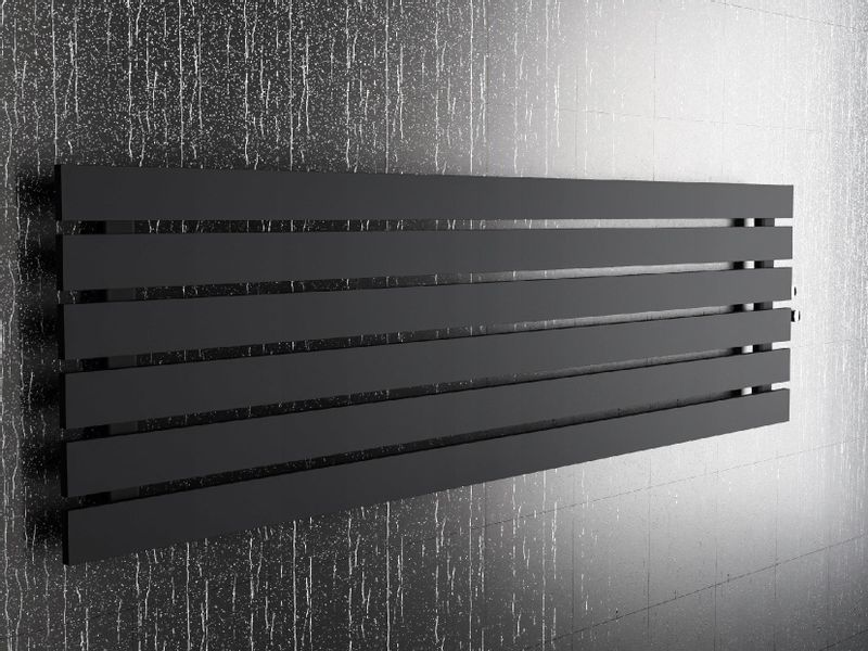 Grzejnik pokojowy poziomy BELLOSLIM 45x140 czarny zdjęcie 4