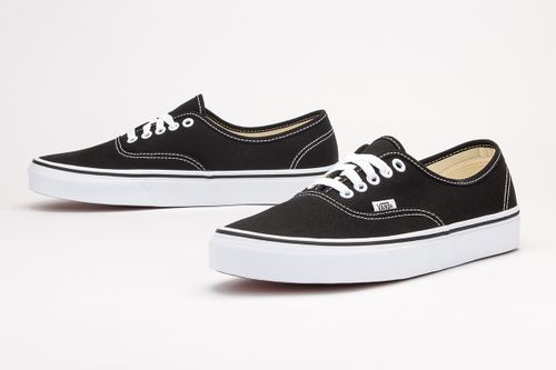 VANS AUTHENTIC > VN000EE3BLK1 - R. 45 na Arena.pl