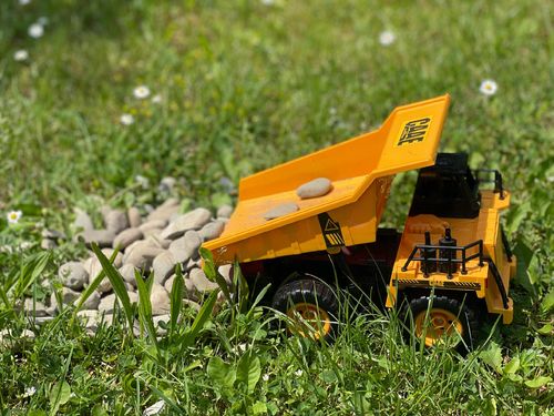 SAMOCHÓD CIĘŻAROWY WYWROTKA + PILOT na Arena.pl