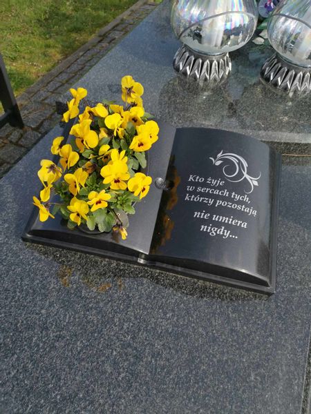 Księga nagrobna grób cmentarz wiązanka stroik Kochanej Mamie Dzień Mamy zdjęcie 5