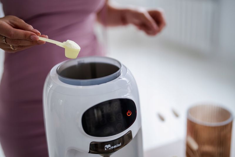 Ekspres do mleka Momini Milk Formula Elite zdjęcie 6