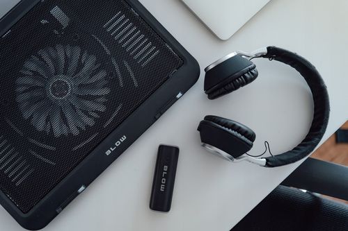 PODSTAWKA PODKŁADKA CHŁODZĄCA POD LAPTOPA LED USB STABILNA CICHA SOLIDNA na Arena.pl