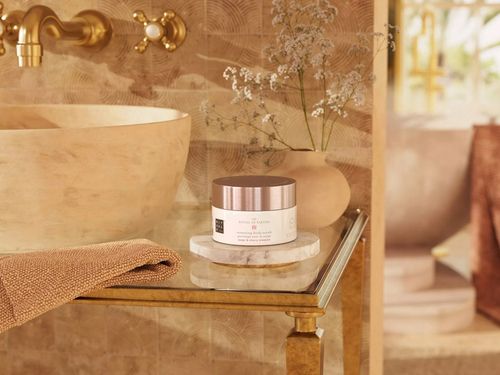 Rituals THE RITUAL OF SAKURA Sugar Body cukrowy peeling do ciała 250 g na Arena.pl