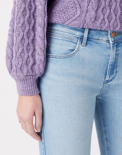 WRANGLER BOOTCUT WHITE NOISE W28B47Z14 42/32 na Arena.pl