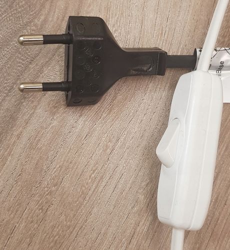 Gniazdo oprawa E27 z kablem włącznikiem wtyczką na Arena.pl