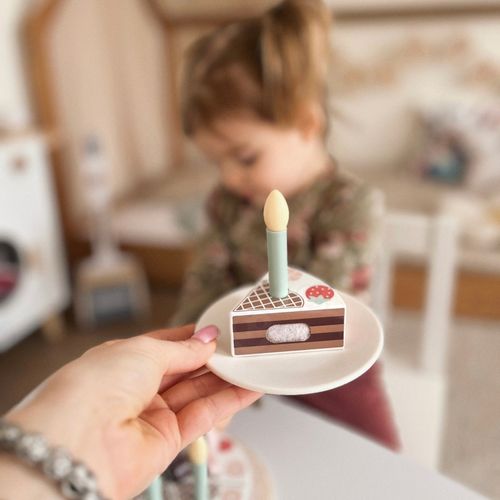 TOOKY TOY Drewniany Tort Urodzinowy do Krojenia na Rzepy ze Świeczkami i Kartką Urodzinową 20 el. na Arena.pl