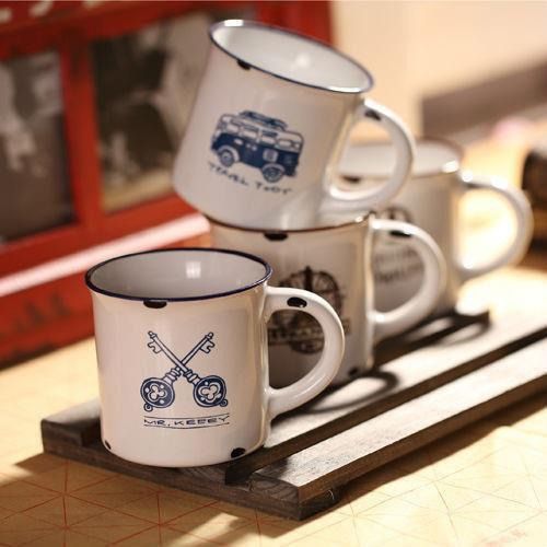Porcelanowy MINI kubek retro - Keys na Arena.pl