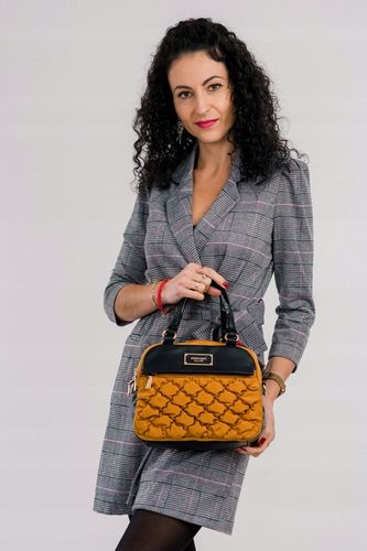 TOREBKA NA RAMIĘ LISTONOSZKA MONNARI PIKOWANA SPORTOWA POJEMNA 3 KOMOROWA na Arena.pl