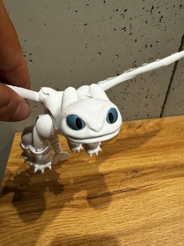 FLEXI Szczerbatek BIAŁA FURIA Toothless Jak wytresować Smoka - TIK TOK na Arena.pl