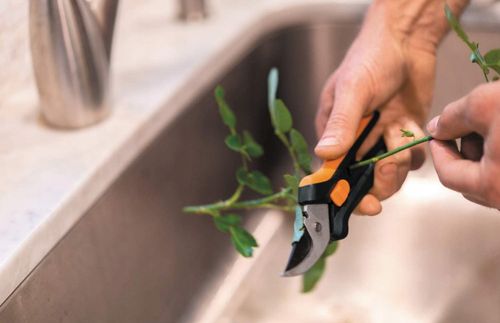 FISKARS SEKATOR DO KWIATÓW SP14 SOLID na Arena.pl
