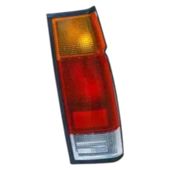 LAMPA TYLNA LEWA NISSAN PICK UP 1985 1986 1987 1988 1989 1990 1991 1992