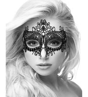 Koronkowa maska królowej