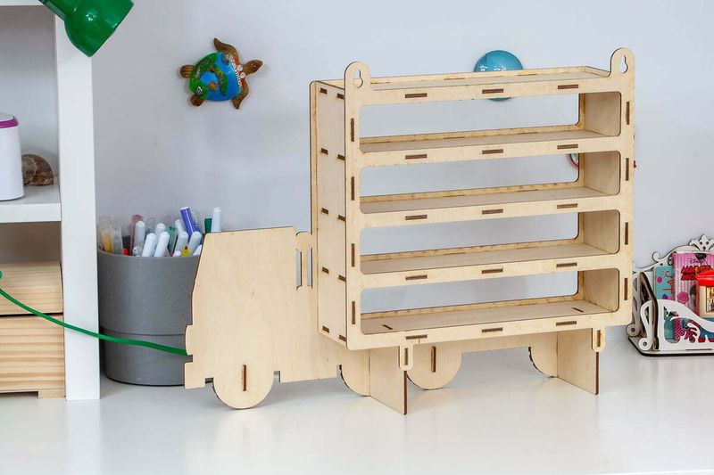 Ciężarówka, półka na samochodziki zdjęcie 4