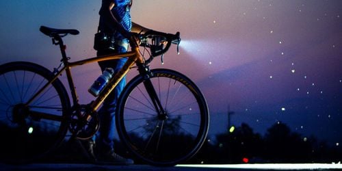 Oświetlenie rowerowe Renew Force ROWEROWE OŚWIETLENIE USB POWERBANK 900 lm na Arena.pl