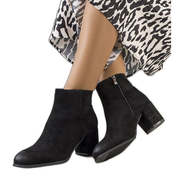 Czarne botki na słupku r.37 zdjęcie 1