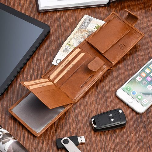 portfel męski skórzany bellugio - koniakowy na Arena.pl