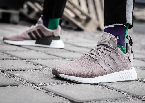 Adidas NMD R2 (CQ2399)44 2/3 na Arena.pl