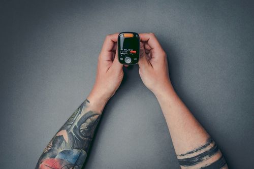 TRANSMITER BLUETOOTH FM ŁADOWARKA 2x USB PD QC BASS ZESTAW GŁOŚNOMÓWIĄCY na Arena.pl