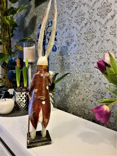 FIGURKA FIGURA - ZAJĄC KRÓLIK Z ZEGAREM model I zdjęcie 7