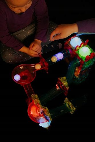 Świecące KLOCKI MAGNETYCZNE świecący tor kulkowy ZESTAW XL kulodrom 75 el. na Arena.pl