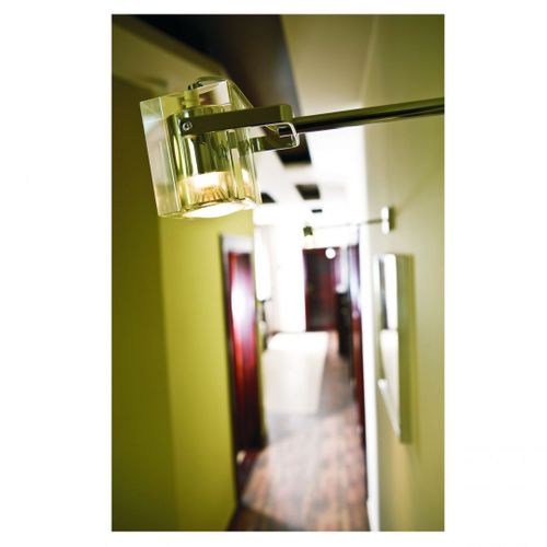 Iceberg 2 kinkiet na Arena.pl