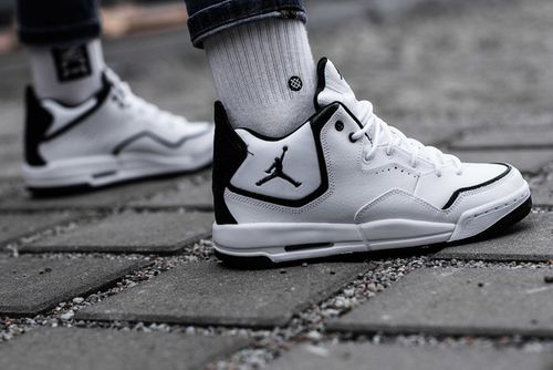 Nike Courtside 23 (GS) (AR1002-100)38 na Arena.pl