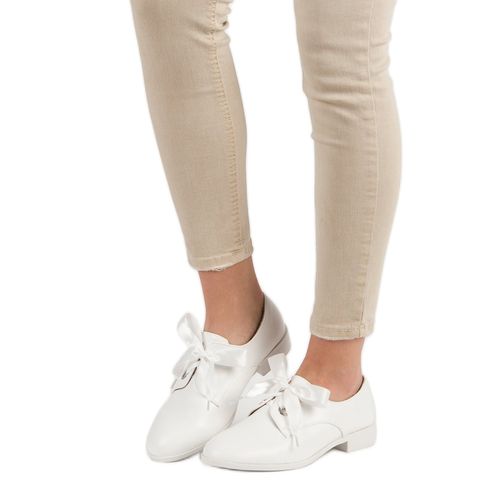 Wiązane Półbuty r.38 na Arena.pl