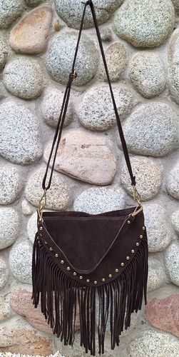 Torebka Listonoszka z ćwiekami ZAMSZ NATURALNY BOHO CZEKOLADA Vera Pelle na Arena.pl