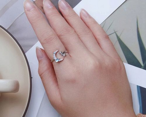 Pierścionek srebrny KSIĘŻYC KOT kamień księżycowy regulowany s925 +pudełko na Arena.pl