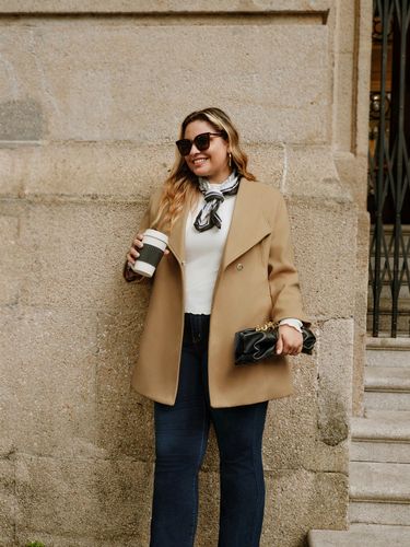 Płaszcz Damski z Paskiem Elegancki Ciepły Oversize Granatowy Rozmiar 48 na Arena.pl