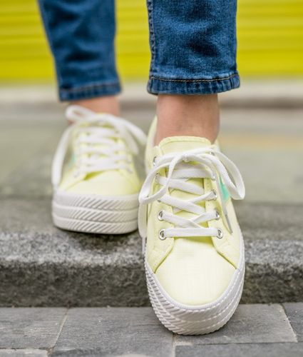 TRAMPKI NA PLATFORMIE Rozmiar - 39 na Arena.pl