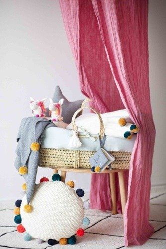 Baldachim, Lama, Kikadu na Arena.pl