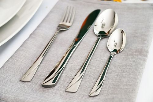 KOMPLET SZTUĆCÓW WALIZKA ZESTAW SZTUĆCE STAL NIERDZEWNA 72EL DLA 12 OSÓB na Arena.pl