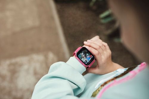 Smartwatch MAXCOM FW59 Kiddo 4G Różowy 43mm na Arena.pl