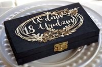 Pudełko na Pieniądze Prezent na 18 urodziny OSIEMNASTKA CZARNE BIAŁE