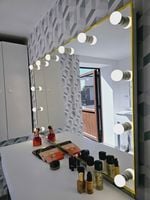 Lustro GOLD III 120x80 - Hollywood Makeupu i Wizażu w Złotej Ramce