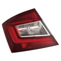 LAMPA TYLNA LEWA SKODA FABIA III 2015 2016 2017 2018 2019 2020 2021 2022
