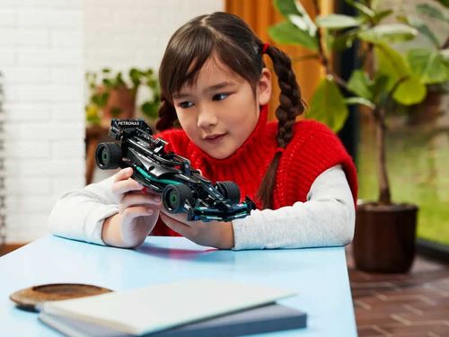 42165 - lego technic - mercedes-amg f1 w14 e performance pull-back na Arena.pl