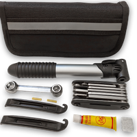 ZESTAW NAPRAWCZY DO ROWERU PODSTAWOWE NARZĘDZIA POMPKA ŁATKI KLUCZE 21w1