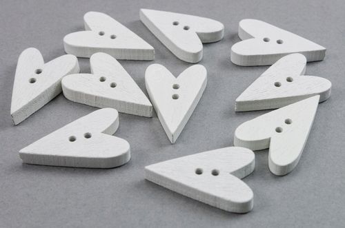 Guzik drewniany SERCE biały 10szt. na Arena.pl