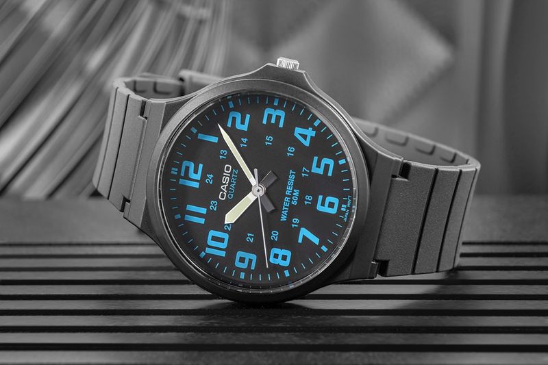 zegarek męski casio mw-240-2bvdf + box zdjęcie 6