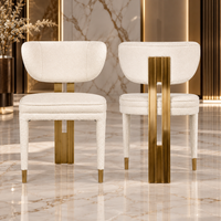 Krzesło glamour boucle Aurelia biało ecru ze złotymi detalami