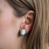 Klipsy- Larimar owal w srebrze złoconym