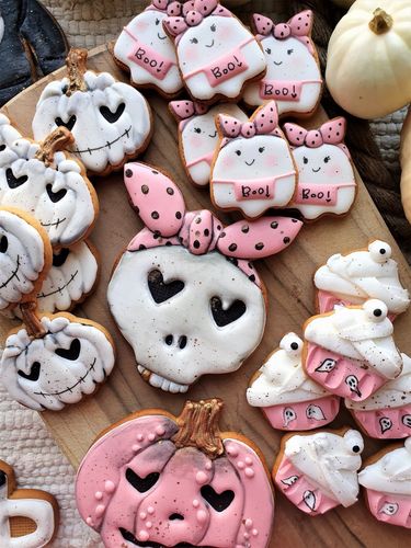 CIASTKO STRASZNA CZASZKA Z KOKARDĄ na Arena.pl