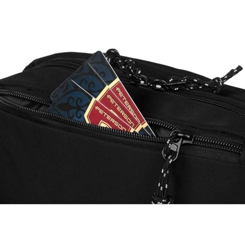 pojemna nerka męska z poliestru w czarnym kolorze zamykana suwakiem na Arena.pl