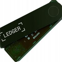 Ledger NanoX bezpieczny portfel kryptowalut BTC ETH Emerald Green Bluetooth