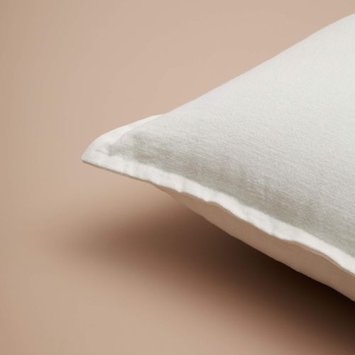 Śmietankowa poszewka Merida z naturalnego materiału na Arena.pl